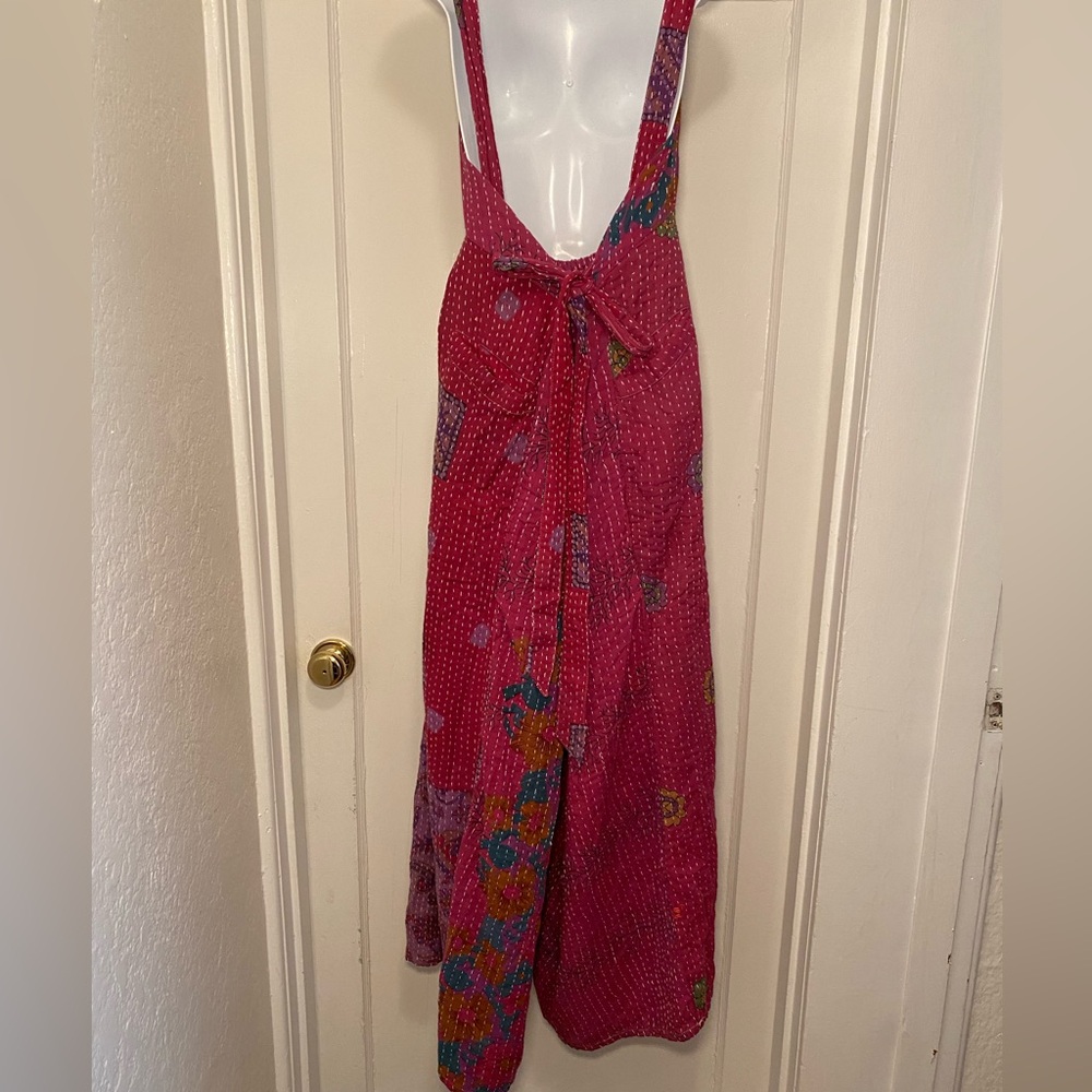 VGUC Kantha Bae Crossroads Overalls Magenta Floral Free Size Bohemian Jumpsuit - Picture 10 of 11
